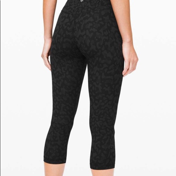 NWT Lululemon Align Crop 21” Camo - Picture 2 of 5